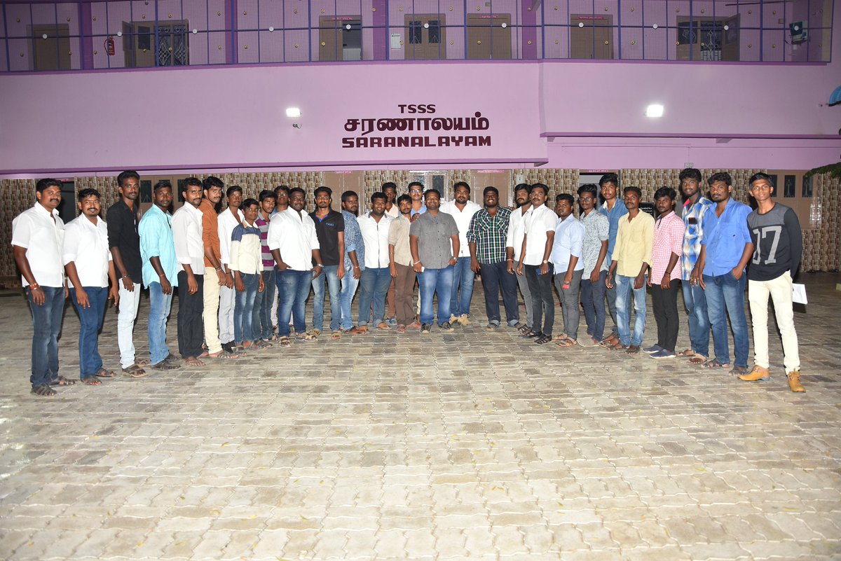 martindaniel082's tweet image. Thanks to Ajith fans @Nellai_AjithFC Really So happy join our #NGKTeaserCelebration and Thank you for being together with us.🙏
@TvlSFC @Nellaikarthik72 @siva_anjaan @Nirmal_twetz @SuriyaAjith_fc @NellaiSuryaTeam
