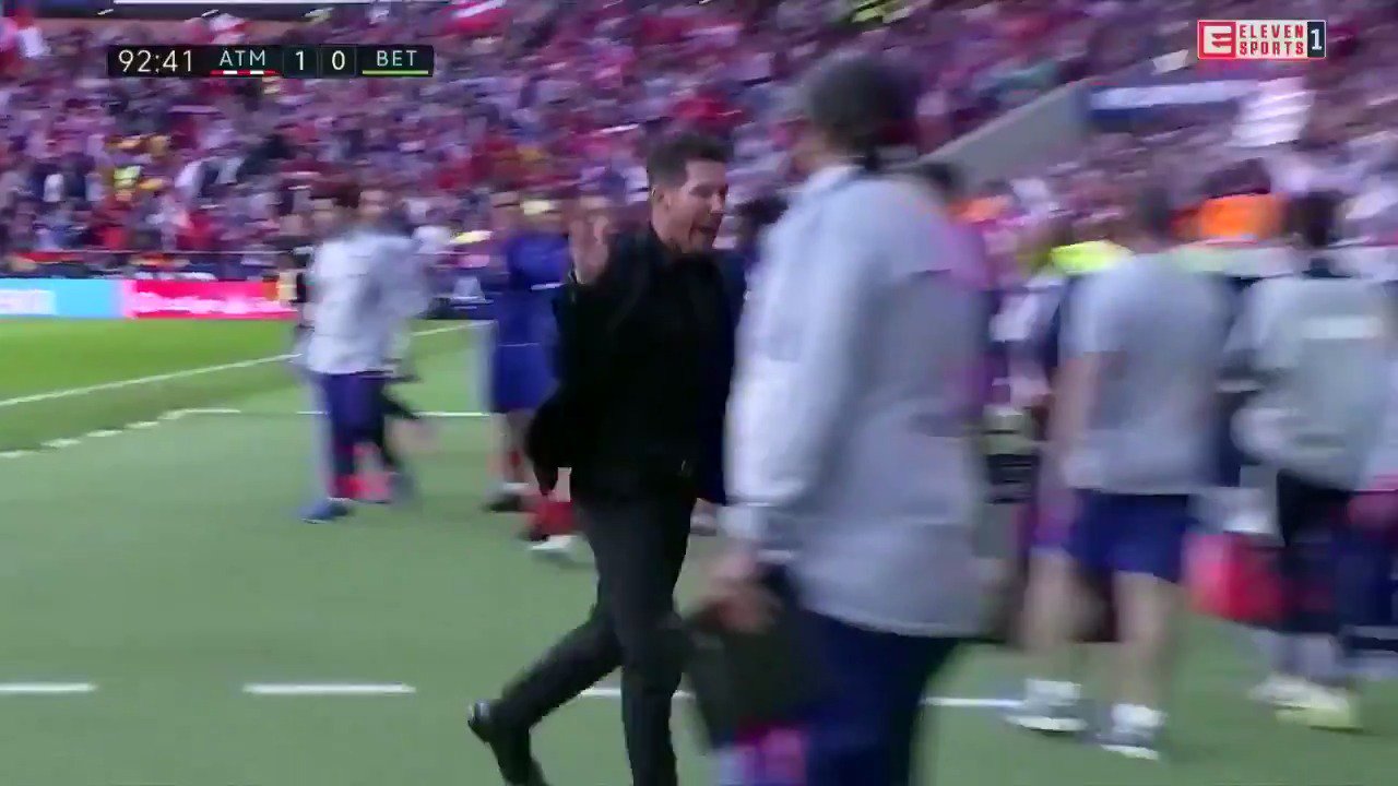 Happy 50th Birthday to Diego Simeone, you f*cking nutter. 