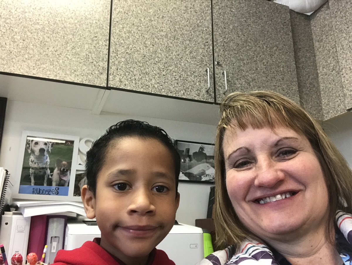 CopperviewElem's tweet photo. Did a positive phone call home for Iosef. he is trying his best, raising his hand and being respectful. Way to go Iosef! Copperview students ROCK! https://t.co/R8DiRiTAQm