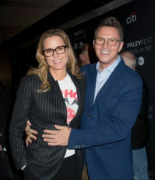 RobertaAgs's tweet image. Muito amor por esses dois casais de namoradinhos que tem tanto em comum que até confunde a gente. ❤ #Valentines #MadamSecretary  #Timéa
