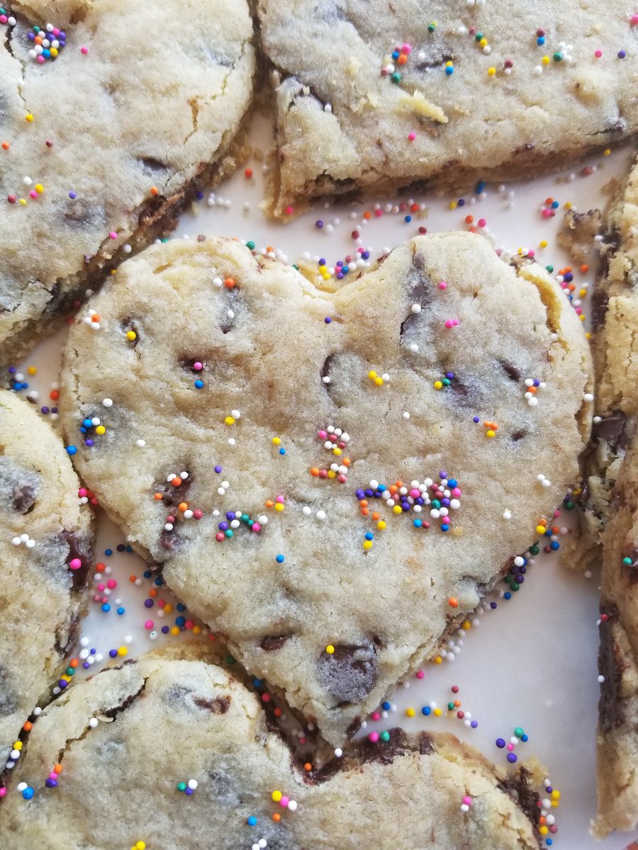 nosh_on_dupont's tweet image. Happy Valentine&apos;s Day from Nosh! ❤❤❤❤❤❤