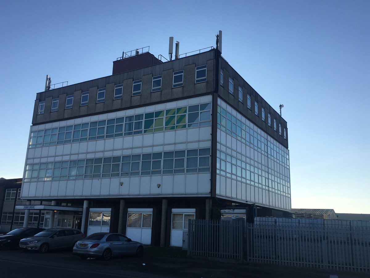 chrisjlevis91's tweet photo. Great day out and about in sunny Norfolk today! Thanks @OliverJackNeed1, @Rob_Rowling and Sue for your time today. Great to see the new GY venue coming along really well too and thankyou @PhilipW73 and facilities team for doing such an amazing job. #mysjaday #ferryhouse https://t.co/u7adIJkgGT