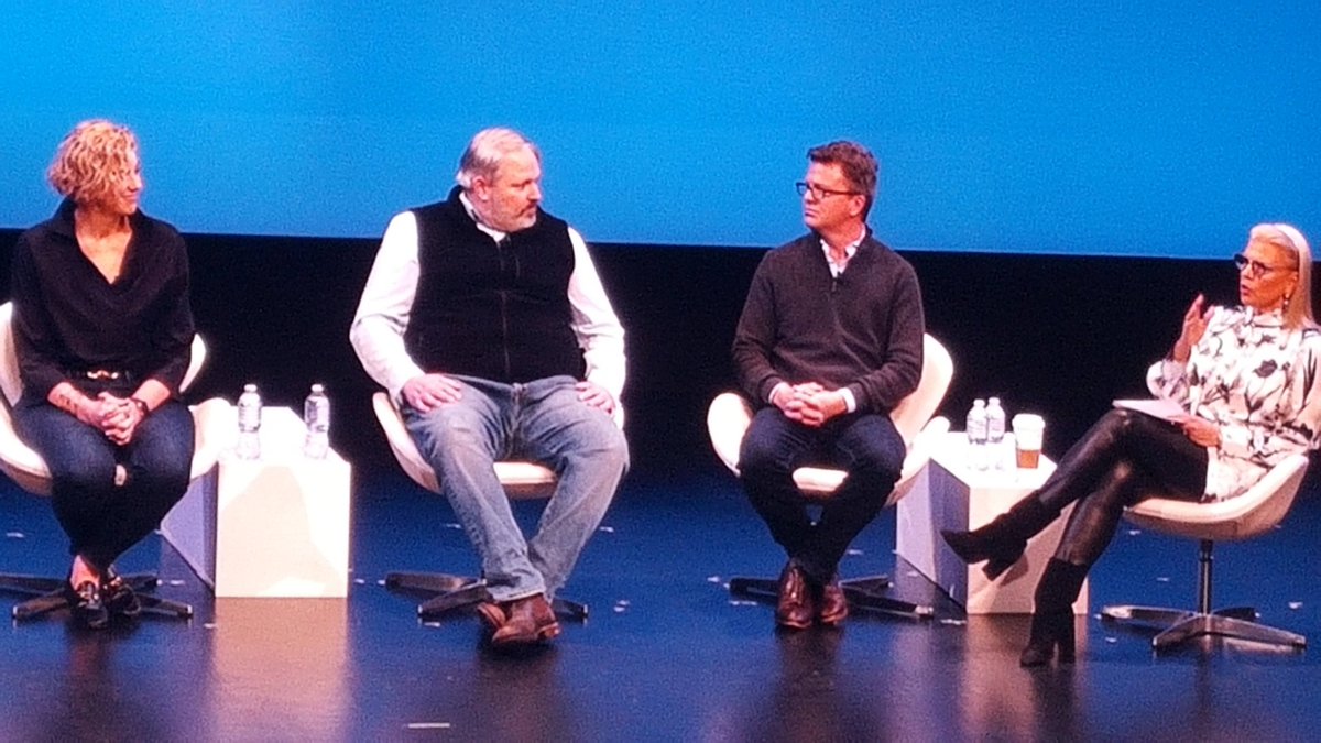 CarlSSwanson's tweet photo. Abby Kearns @ab415 &amp; @GinniRometty + other key Open Source leaders talk about the best of Open Source technology... like @cloudfoundry - #IBMCloud @think2019 https://t.co/GmCMkgwU7W