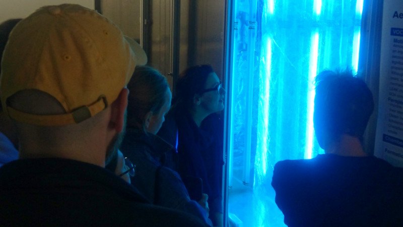 TROPOS_de's tweet photo. Besuch von Studierenden @HfG_Offenbach/#HGB #Leipzig heute in unseren Laboren #WCCAP/#ECAC, #OGTACCC & #LACIS @TROPOS_de. Danke für interessante Diskussionen über #MakingCrisesVisible @lfvkrisen @HSFK_PRIF! @ACTRISRI @EUROCHAMP2020 #Luftverschmutzung #Manila #WTimpact #Transfer https://t.co/vrFvbRHKrs