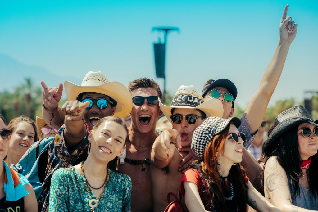 RedRollOfficial's tweet photo. Lookin to treat yoself this #valentinesday ? Check out these affordable music festivals! #festivals #musicfestivals #summercamp #scamp #summercampmusicfestival #mamby #mambyonthebeach #skyefall #skyefallmusicfestival #edm #jambands… https://t.co/gYkUJ4vgck https://t.co/Zi0fqUXBC5