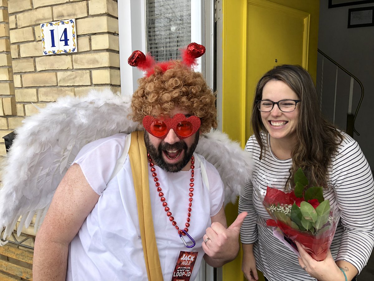 JACK1023ldn's tweet image. #8 Alicia: Yes #Loopid does make house calls!  @loopdogg #LoopsDozenDozen #ForestOfFlowers 🌹