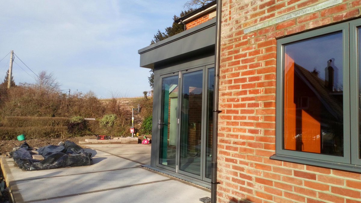 smith_micksmith's tweet photo. Great install of ICB Fabrications product by John Nicholson’s team for the Isle of Wight project.
#ICB #Fabrications #fascia #cornerpost https://t.co/o1crKcW37X