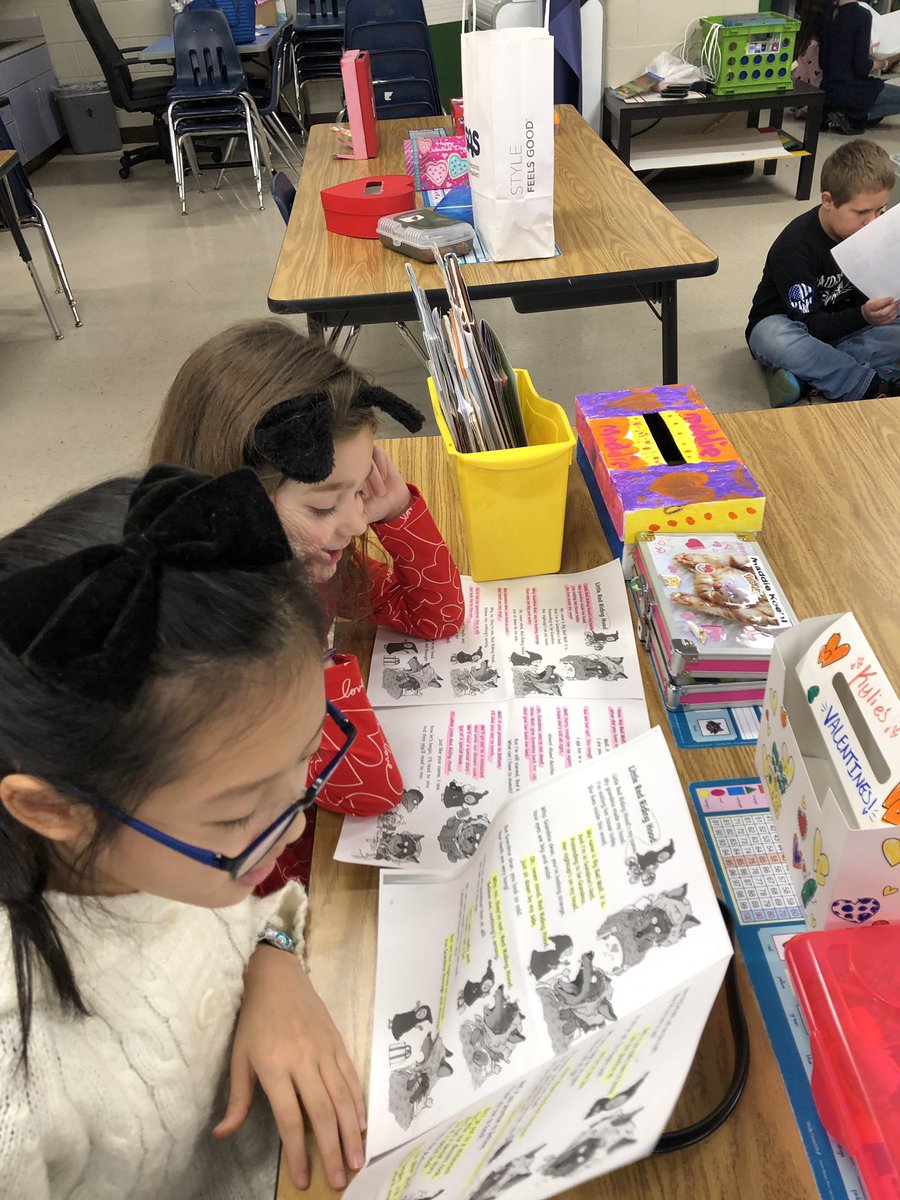 cdbauer's tweet photo. Love our reading time with @LionsBME First Grade Buddies #ValentinesDay2019 @Lruffieux @Ellisdebk #Gr8gbe @candiskinner https://t.co/38M7LL7FeV