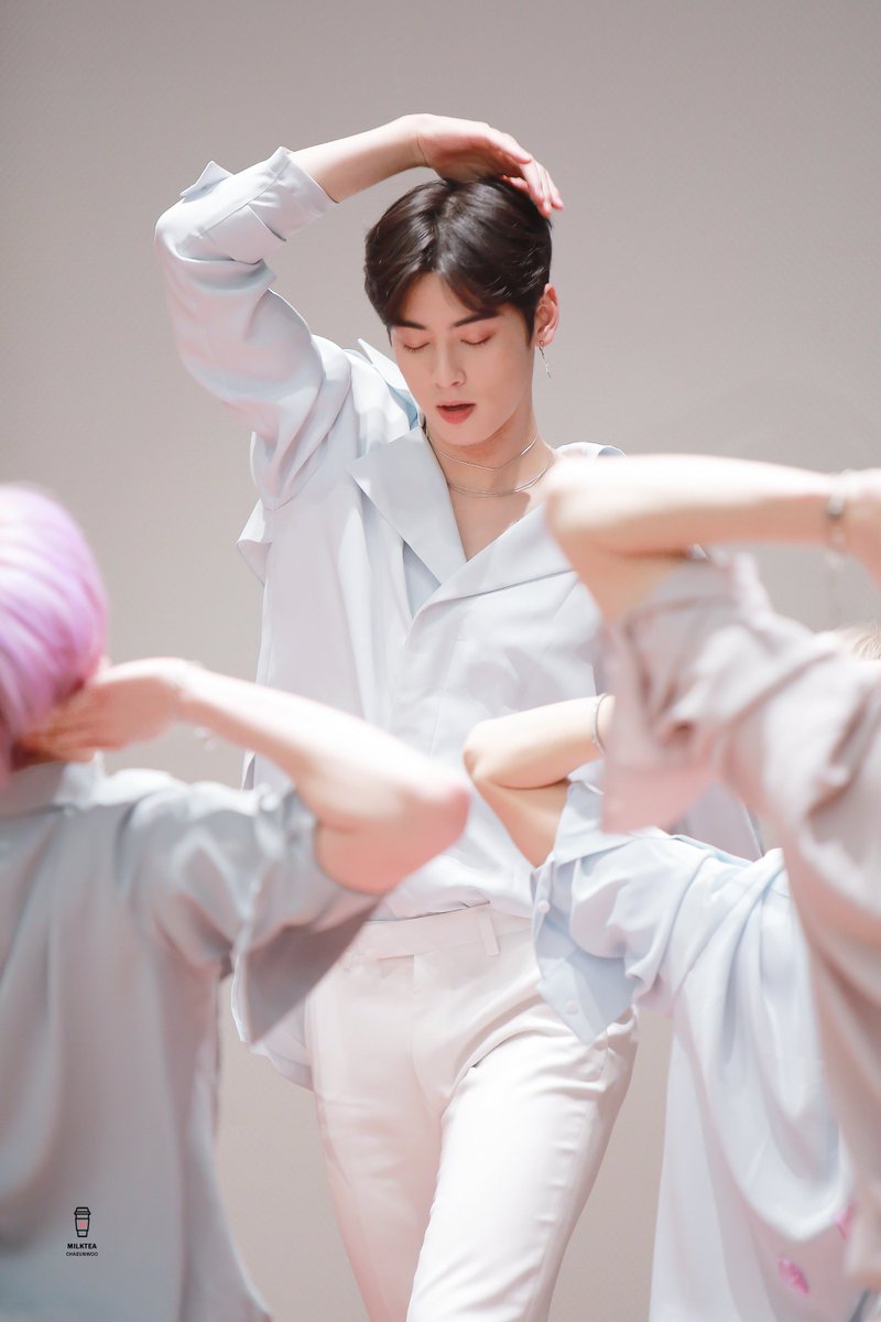 0330milktea's tweet photo. 190202 #아스트로 #ASTRO @offclASTRO #차은우 #チャウヌ #차밤비 #chabambi #겨울은우 #차은우의밀크티 https://t.co/o8KC218WGH