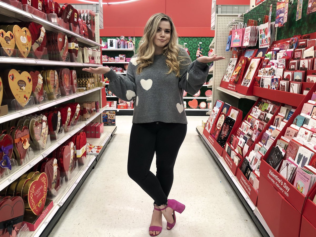 MacyMartinMusic's tweet photo. When Valentine’s, Galentine’s, and National Singles Awareness all falls on the day that you make a @target run. 🍫🍾💋 #TargetBaeChallenge https://t.co/I8EvsSSOhE