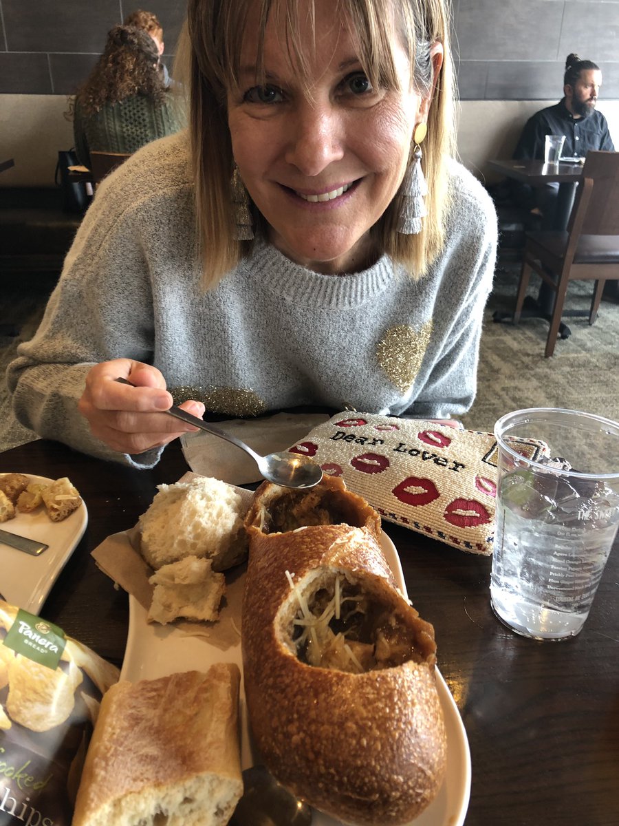 Sharing a little modern day Lady and the Tramp lunch with my lovely bride... #paneradate #doublebreadbowl #bemyvalentine