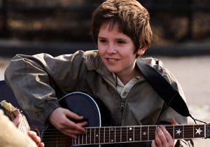 Happy Birthday Freddie Highmore     