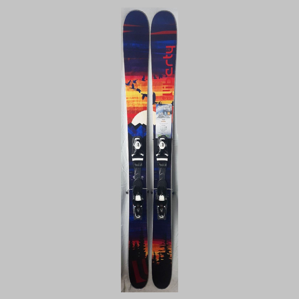 Liberty Origin 116 Skis 174 cm w/ Bindings Now ONLY $282.60! A generously rockered tip, cambered mid-section, and a modestly rockered tail to give you a perfect amount of flotation and smearabilty when the powder is deep.
liquidationsports.com/index/page/pro…