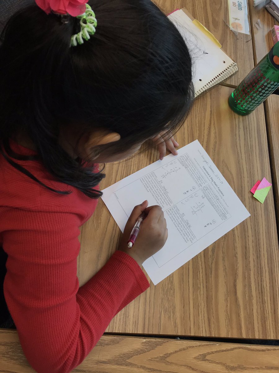 Sweet math activities today <a href="/k_dorset/">Katie Dorset</a>! 🍫🍬🍭❤️<a href="/longbranch_es/">Long Branch ES</a> <a href="/APSMath/">APS Math Office</a> @LCerrudAP