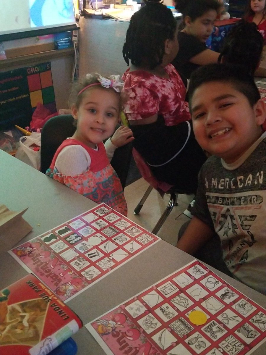 wonderfulweyers's tweet photo. Kgn buddies and 3rd grade Valentine Jingo! #mteagles #sjsdproud #buddiesforlife https://t.co/ytpxJPbuqr