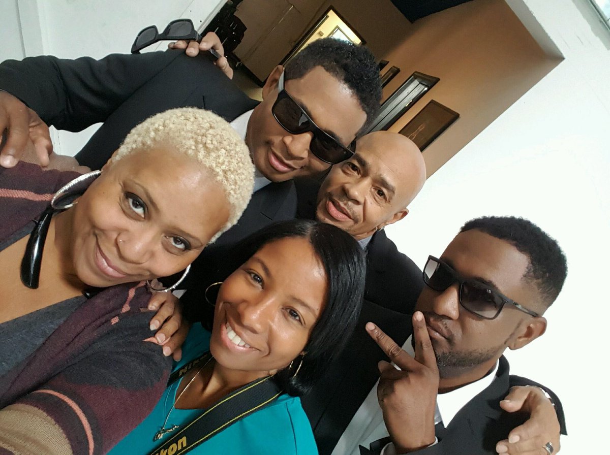 CameraGirl1214's tweet photo. After 7 Photo Shoot 2015 and Soul Train Awards https://t.co/dSAZ4IUoJR