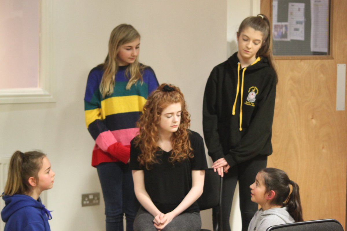 hlosjuniors's tweet photo. @squarechapel
Meet Laurey! Played by Charlotte Sowerby...

She has an innocence and yet an air of knowledge about her.

OKLAHOMA! runs from 20th - 23rd February and tickets can be purchased via the link below:

https://t.co/EGReOZOKjJ https://t.co/lETpCoMHaK