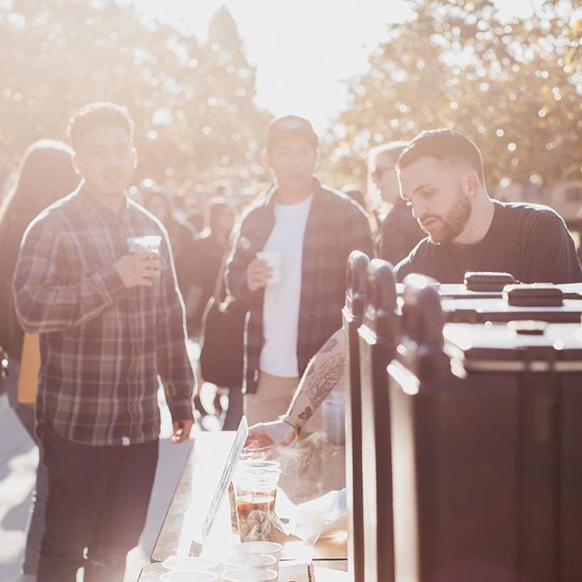 Sending ♥️ to all our volunteers today. Our events wouldn't be possible without them. Cheers to the early risers, the coffee servers, the donut curators and everyone else! bit.ly/2tnJqzm