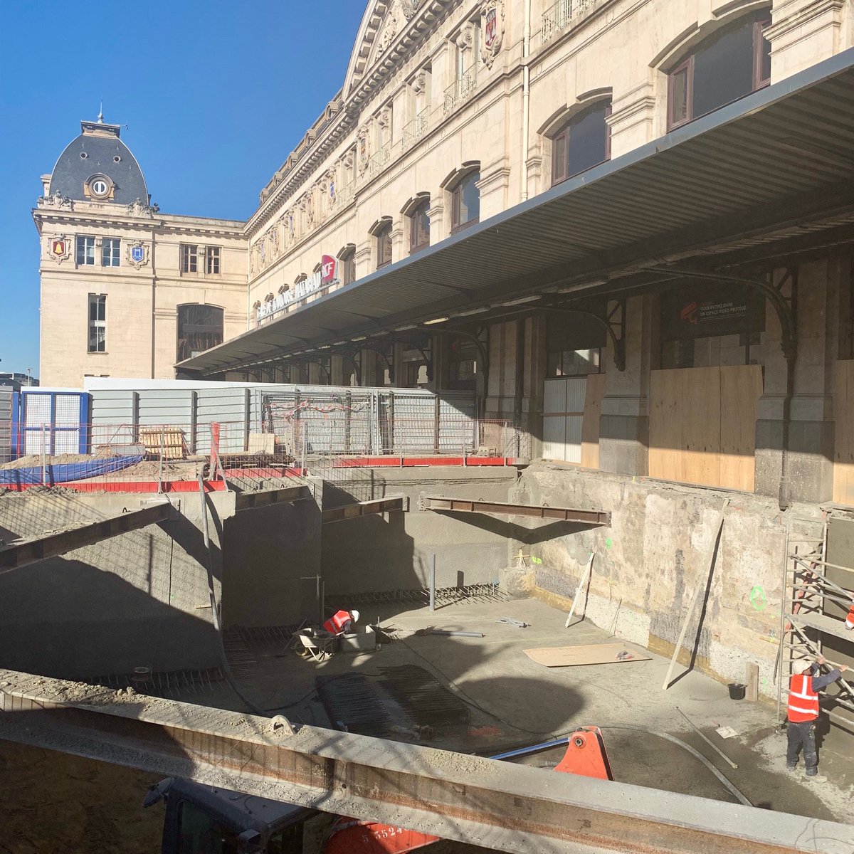 ARTEBACOORD's tweet photo. Gare Matabiau rénovation façade ouest et création accès métro
Passionnante mission OPC #Sncf gares et connexions #arep #arteba https://t.co/KN4qwHu3Y1