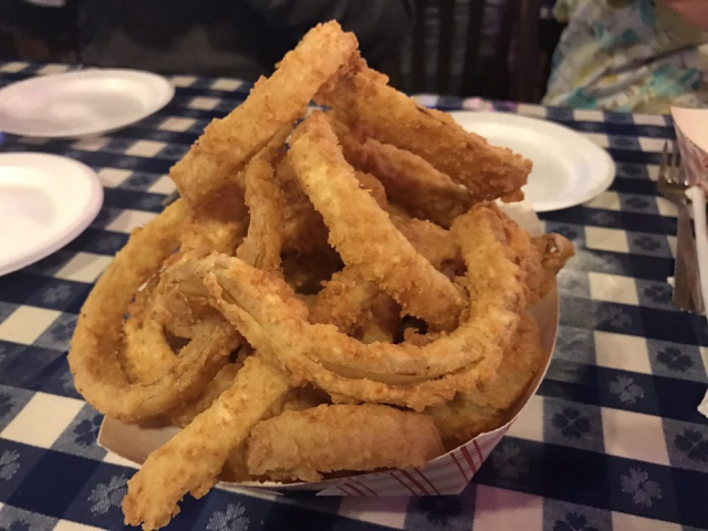 ClearSpringsNB's tweet photo. Who said onion rings can't be your soulmate? https://t.co/N8L0WwGAjf