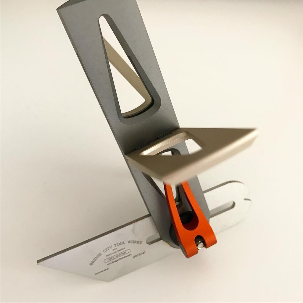 BridgeCityTools's tweet image. The Multi-Tool... It's like the Swiss Army Knife for Woodworkers

Photo: Daniel Berlinger

#bridgecitytoolworks