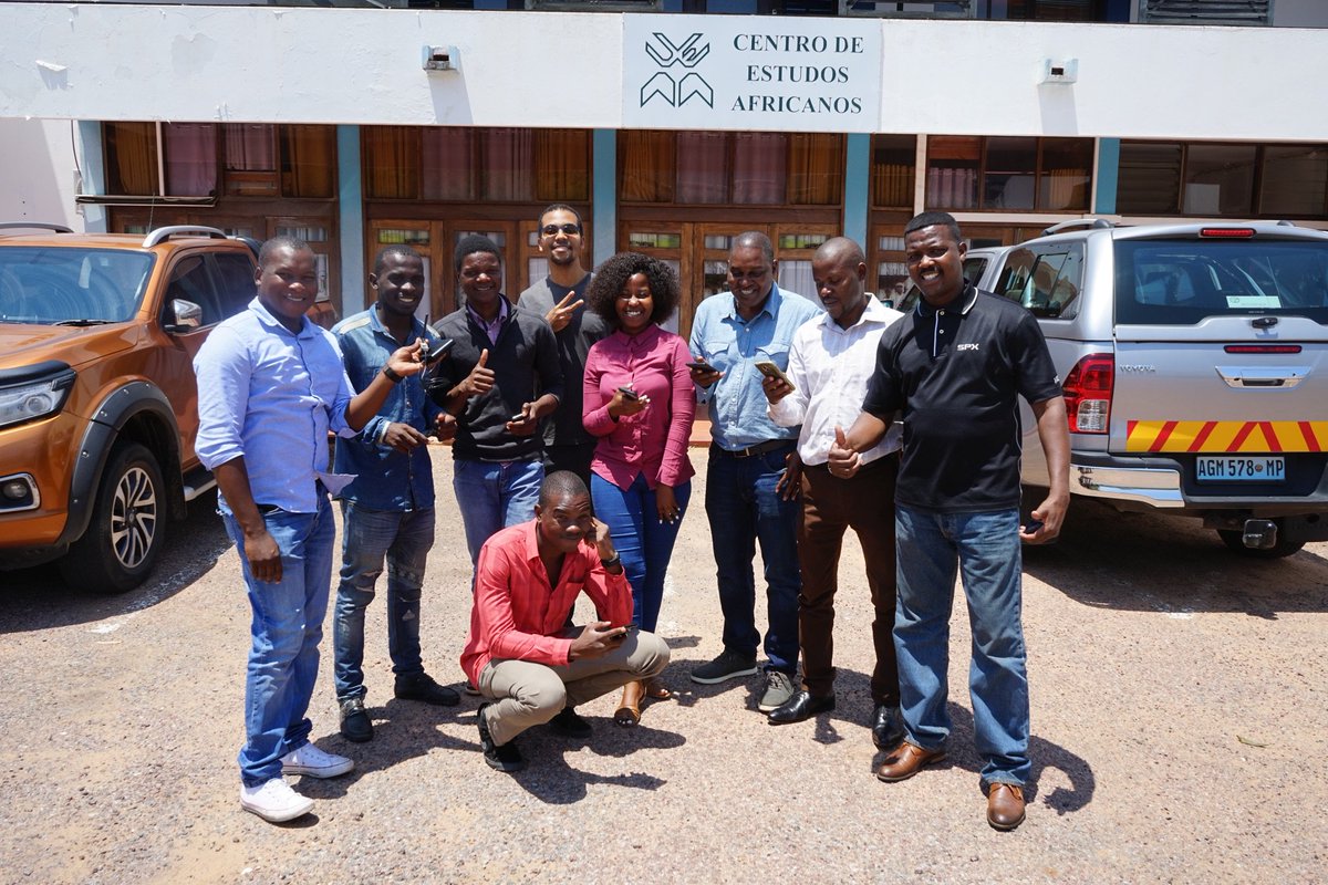 marcozennaro's tweet image. Spend a productive week in Maputo: deployed nine TTN gateways, organized an IoT workshop and gave a talk at the IoT conference at INCM. Cool! @ictpnews @thethingsntwrk  #IoT #IoT4D