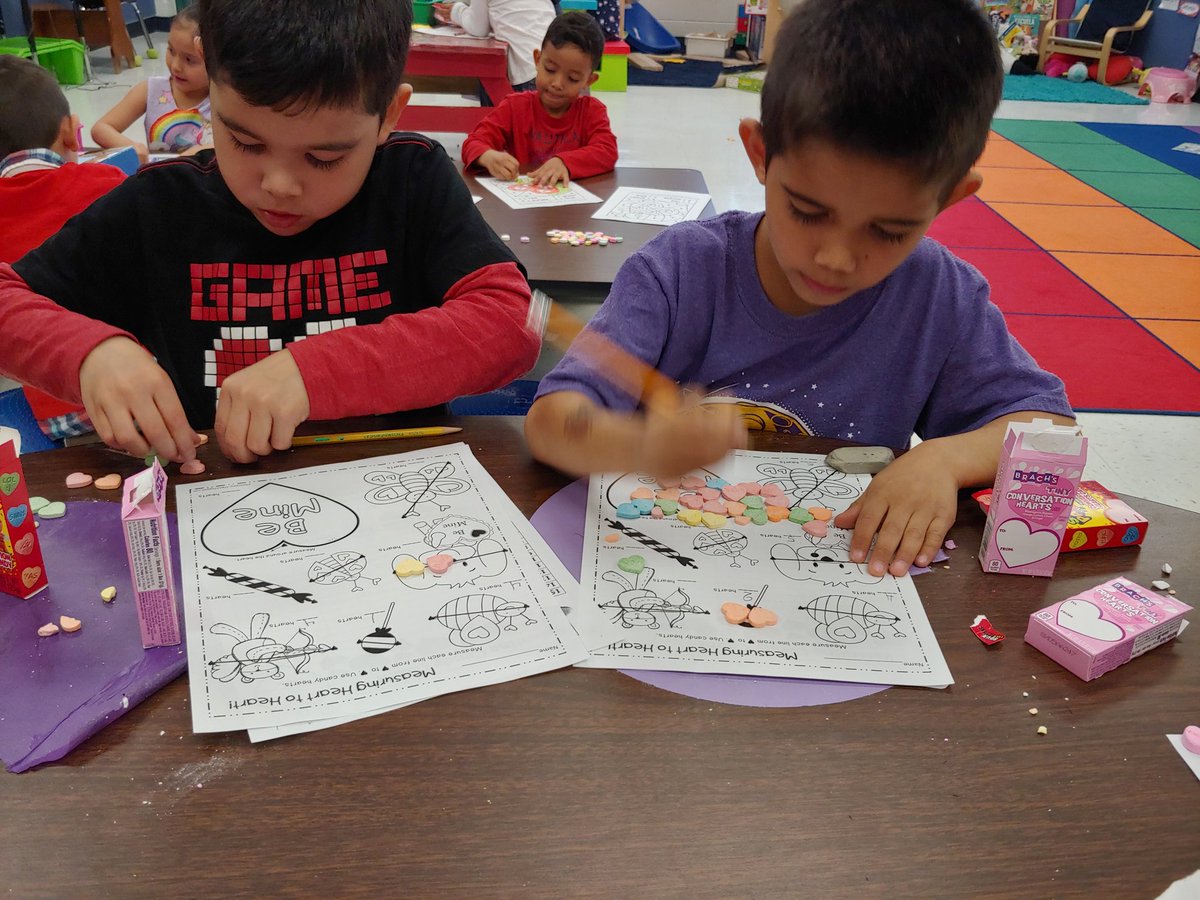 ACruzTeach's tweet image. So much learning going on this Valentine's Day 💜💗. #TheColeWay #learningisalwaysfun