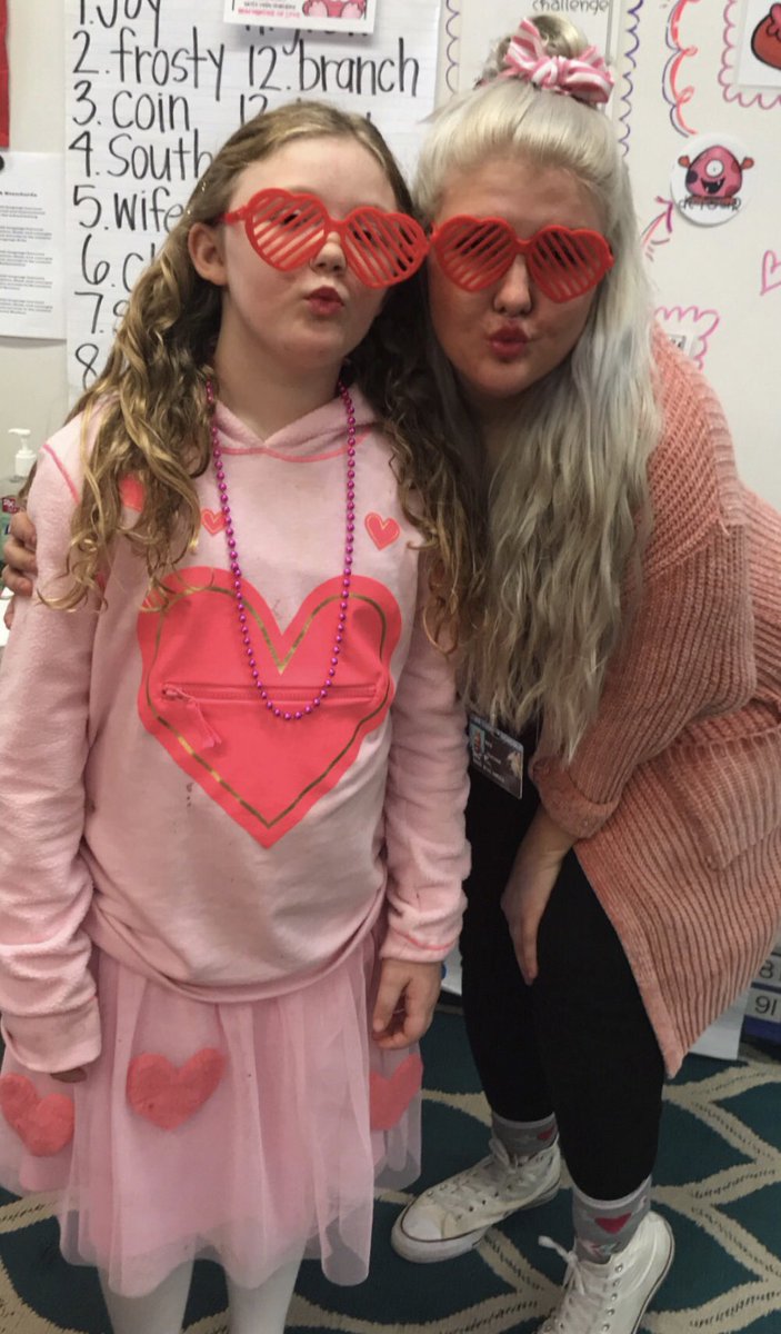 MissSmyly's tweet photo. What a day - thank you, Jesus, for my 16 Valentines/Bestest Friends!!! 💝 https://t.co/SUnvaU8yMM