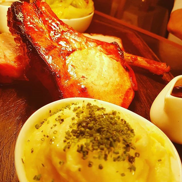 Tonight's Valentine special. Hannons sugar pit bacon rack to share with sweetheart cabbage, truffle mash and red wine. Absolutely incredible product and tastes even better than it looks. Best about it is we have a couple left for tomorrow night. #lovedea… bit.ly/2S7aZqE