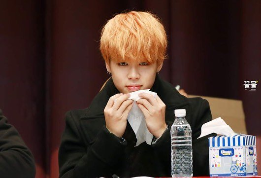 If he looked at me this way I'd combust  #JIMIN  