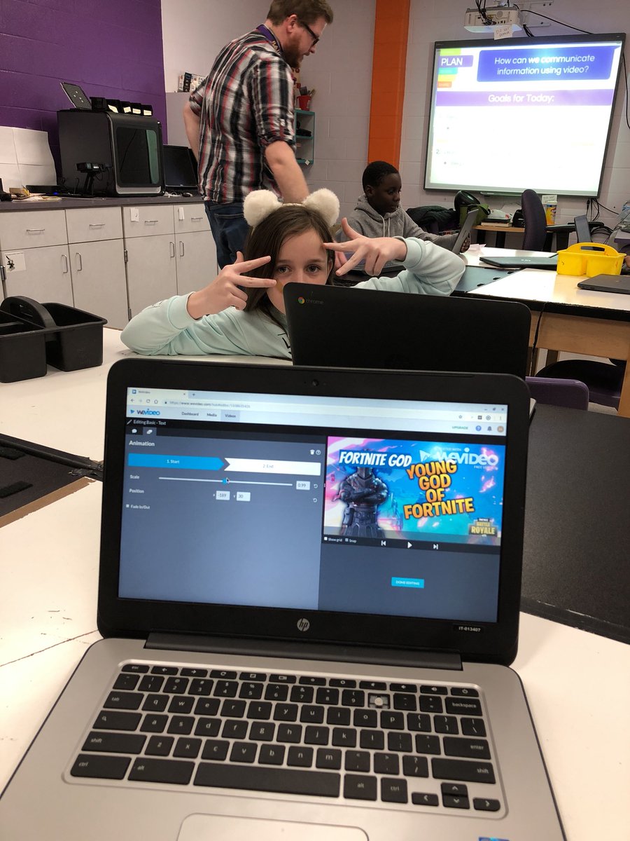 RoryFinnegan01's tweet image. Stopped by Mr.Boan’s room to see what they were up to. Some pretty cool stuff with wevideos! @IDEALabWRMS