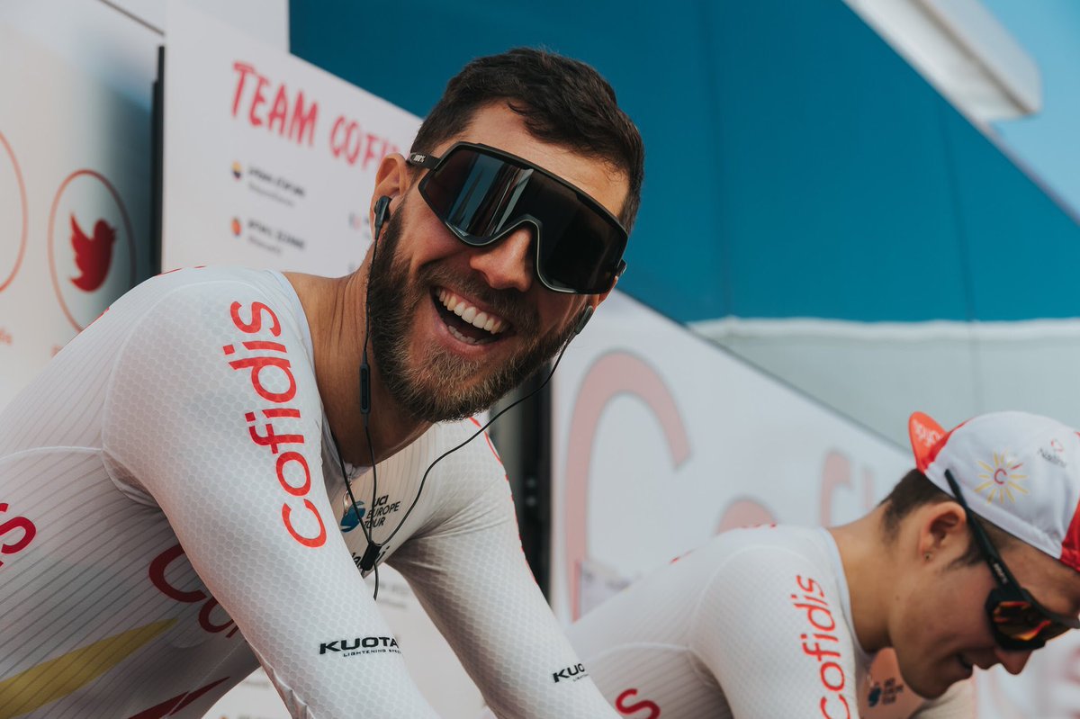 Quand ton poto est de passage sur une course 🙏🏼 merci <a href="/LeDams/">LeDams</a> pour les photos !! 

(Et bisous Emma !!!)