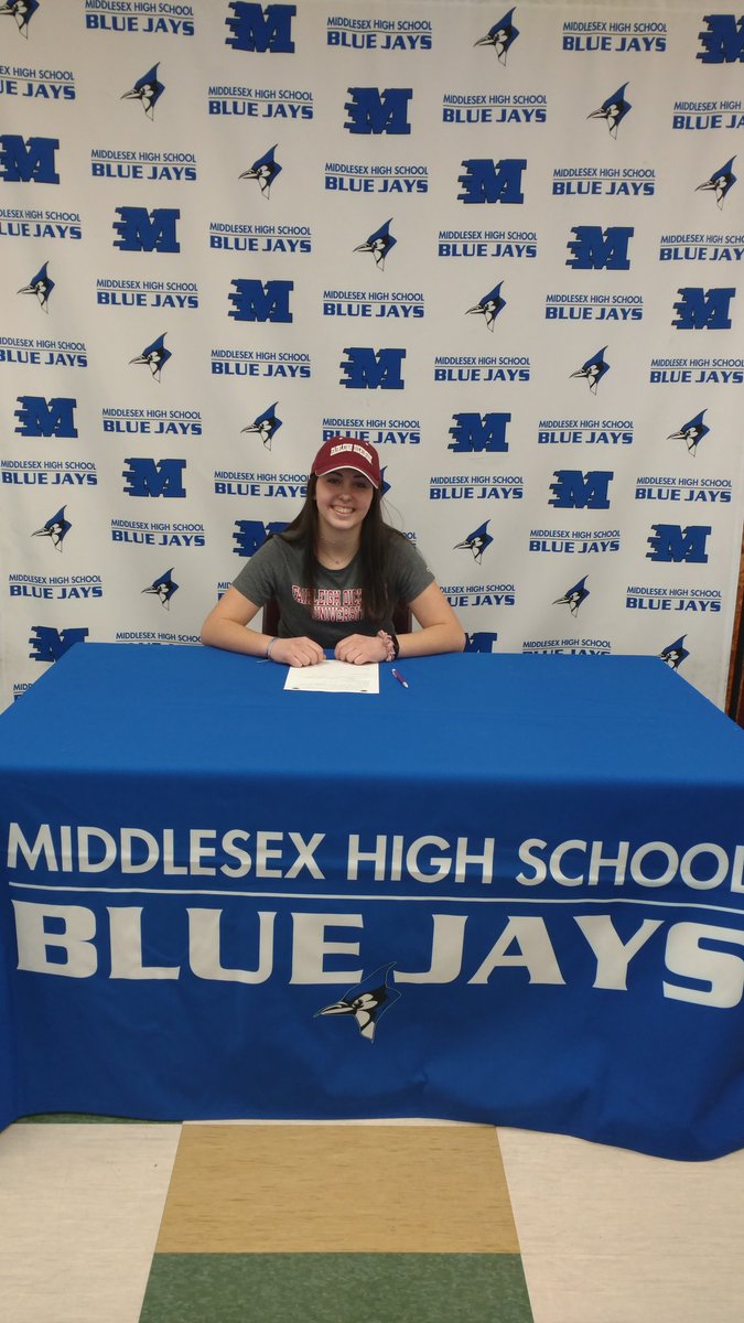 GoJaysAthletics's tweet photo. Congratulations to Carly Santucci who will be continuing her education and soccer career at Fairleigh Dickinson University! https://t.co/IyXvudcuZ2