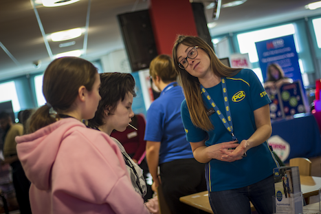 WindsorForestCG's tweet photo. A #ThrowBackThursday to last week's brilliant Higher Education and Careers Fair at #WindsorCollege.
Helping students progress in their learning and careers.
#helpandguidance #furthereducation #highereducation #careers https://t.co/Jxugik86Cc