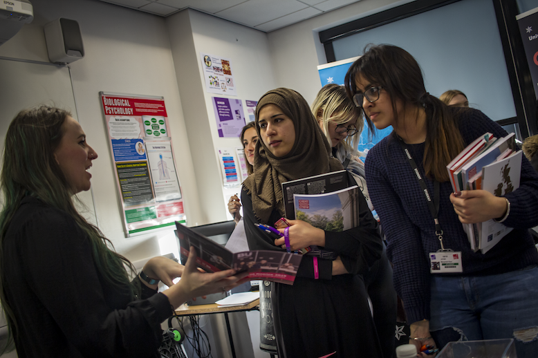 WindsorForestCG's tweet photo. A #ThrowBackThursday to last week's brilliant Higher Education and Careers Fair at #WindsorCollege.
Helping students progress in their learning and careers.
#helpandguidance #furthereducation #highereducation #careers https://t.co/Jxugik86Cc
