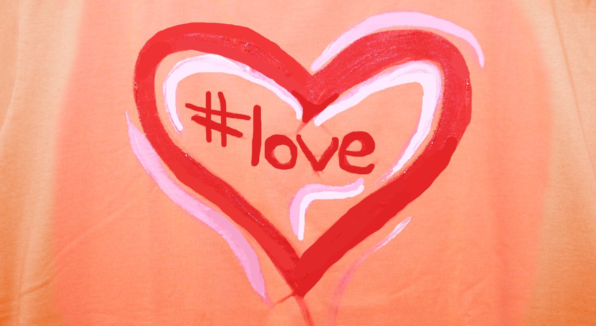 CapuxaStudio's tweet image. Este 14 de febrero expresa tu #amor. Mira el tutorial en mi canal de Youtube. Feliz Día del Amor y la #Amistad!!    Express your love and painting a #heart on a Tshirt  . youtu.be/xm9K85-lhvg. Happy #ValentineDay!!. #Marketing #Advertising #Publicidad #love