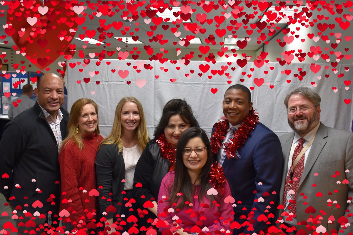Will you be our valentine? @RobertThomasATX and his excellent staff are helping TWC spread the love as we wish you a happy Valentine’s Day! #Valentinesday #TWC