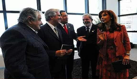 El Colomondrio tweet media