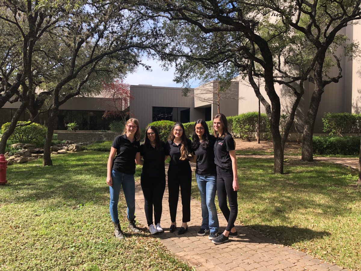 emadiali1's tweet image. Diversity is important to us. These are 5 out of 11 students (45%) representing @MacEngEcoCAR at #WinterWorkshop of @EcoCARChallenge

#EcoCAR #AVTC #MacEng #McMaster