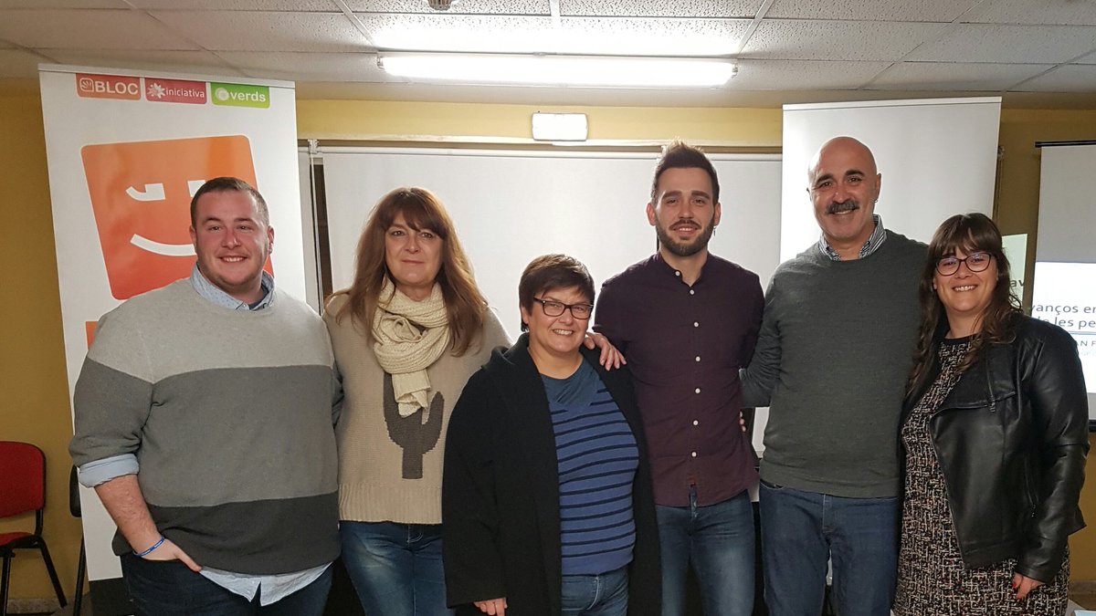 LuisaNotario's tweet image. Fent costat esta vesprada a @franferri_ escoltant-lo parlar dels avanços #LGTBI en l&apos;acte organitzat per @CompromisBurja 🌈🌈🌈
#GovernsAmbCompromís 
#ElCanviNoPara