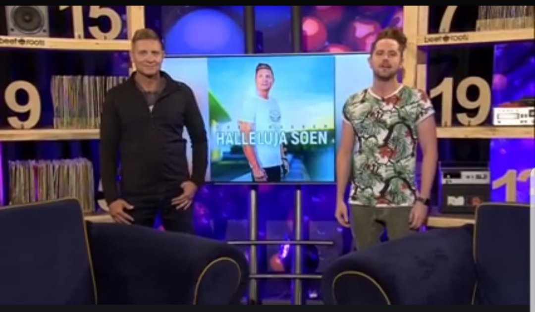 Onthou <a href="/kurtdofficial/">Kurt Darren</a> kuier Vrydagaand by <a href="/Stephantasties/">Stephan</a> op die #kykNETTop20 <a href="/kykNETNou/">kykNET Nou!</a> 20H00 #HallelujaSoen 💋
<a href="/SelectMusiek/">Select Musiek</a>