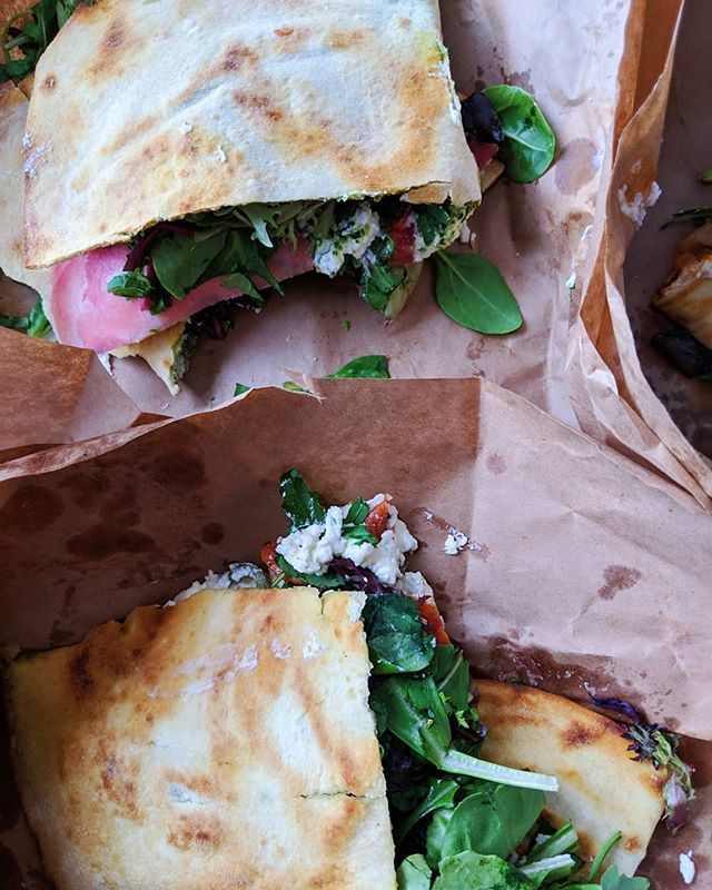 stephmarch's tweet photo. Turns out, my love language actually IS fresh ricotta! ❤️Ing the cute little @zettas__ on Eat Street. #flatbread #arugula #ricotta #pepperoni #pickledthings #valentines https://t.co/kR3vYKZXoW https://t.co/DoHabZ2odm