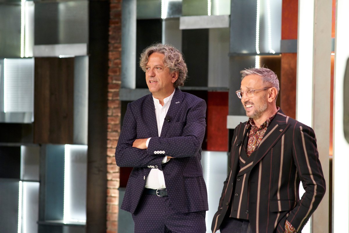 barbierichef's tweet photo. Ci vuole grinta per affrontare tutte le sfide, giusto @GLocaOfficial? Niente pianti... #MasterchefIt @SkyUno #BarbieriNight #BarbieriDocet https://t.co/B3FUh0yWYI
