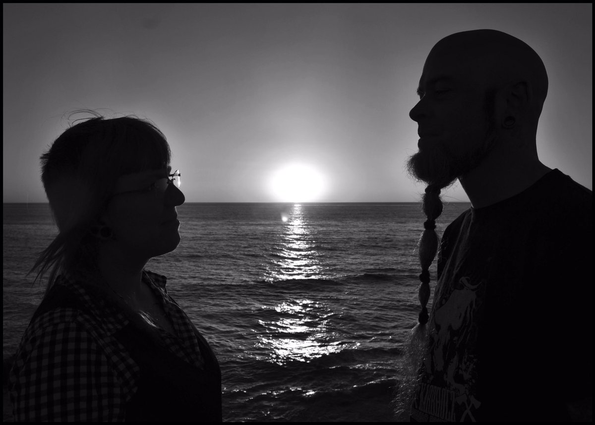 marcelbritten's tweet photo. Shot this 4 years ago! At #sunsetcliffs happy #ValentinesDay2019 everybody! #blackandwhitephotography #monochromephotography #sunset #nikond3100 https://t.co/0mc5zqAD7y