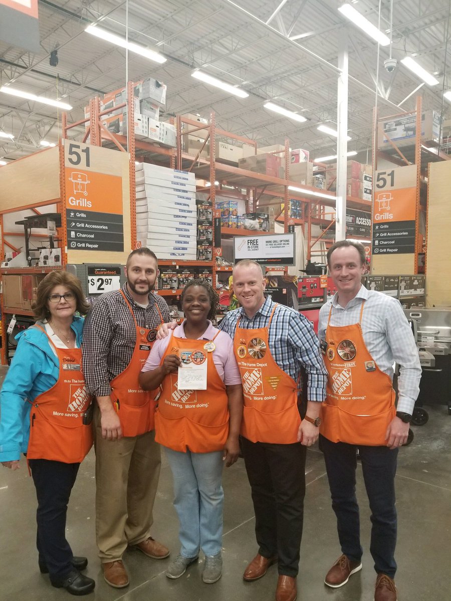 I’m so honored.... Thanks to <a href="/ChrisBergHD/">@ChrisBergHD</a> <a href="/deborah_rambo/">🦋Debbie Rambo🦋</a> @ShayneHall363 for this recognition. I’m so very thankful for this Homer Award.