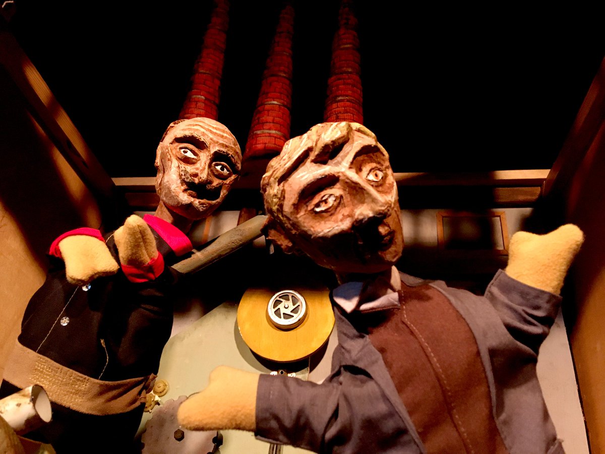 Mañana estrenamos nuestro montaje "Paral·lel 55, historia de una huelga histórica y otra q no tanto" y xa q os entre el gusanillo os dejamos alguna fotillo. Será en lleialtar santsenca a las 20:00h, calle olzinelles 31, Barcelona
lleialtat.cat

Y el sábado repetimos!!!