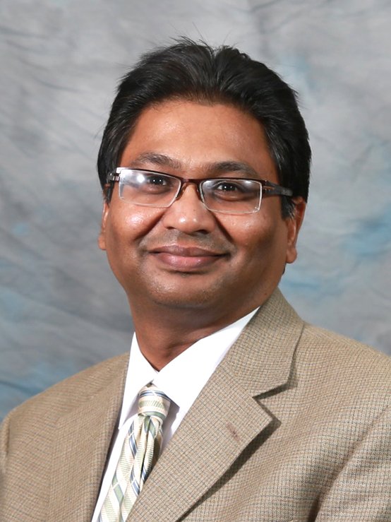 UH_Pharmacy's tweet photo. UHCOP's @AparasuRaj picked by @FulbrightPrgrm to assist Indonesia university with curriculum, faculty &amp; research development projects. https://t.co/TLwYp5wdg1 https://t.co/SwjM4DVdGN