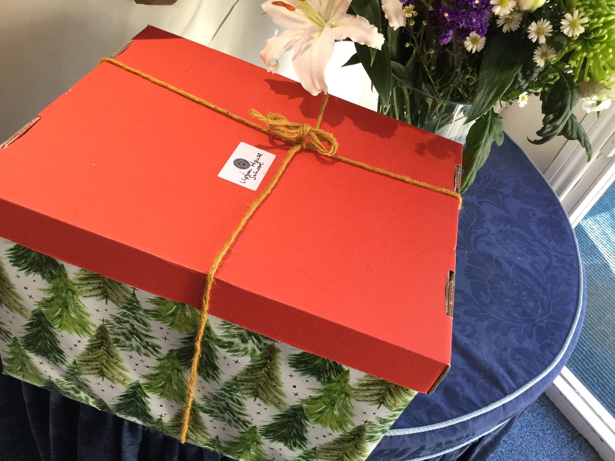 UptonArt's tweet image. It&apos;s like Christmas! Prep&apos;s artwork boxed up ready to be framed over half term for our exhibition #keepsketching @UptonHouseSch #ArtsWeek