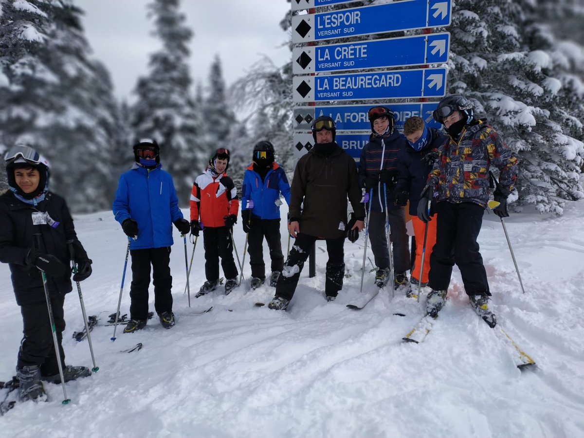 BVGSskitrip's tweet photo. Group 1 this afternoon. https://t.co/Q2Y23XtgHa