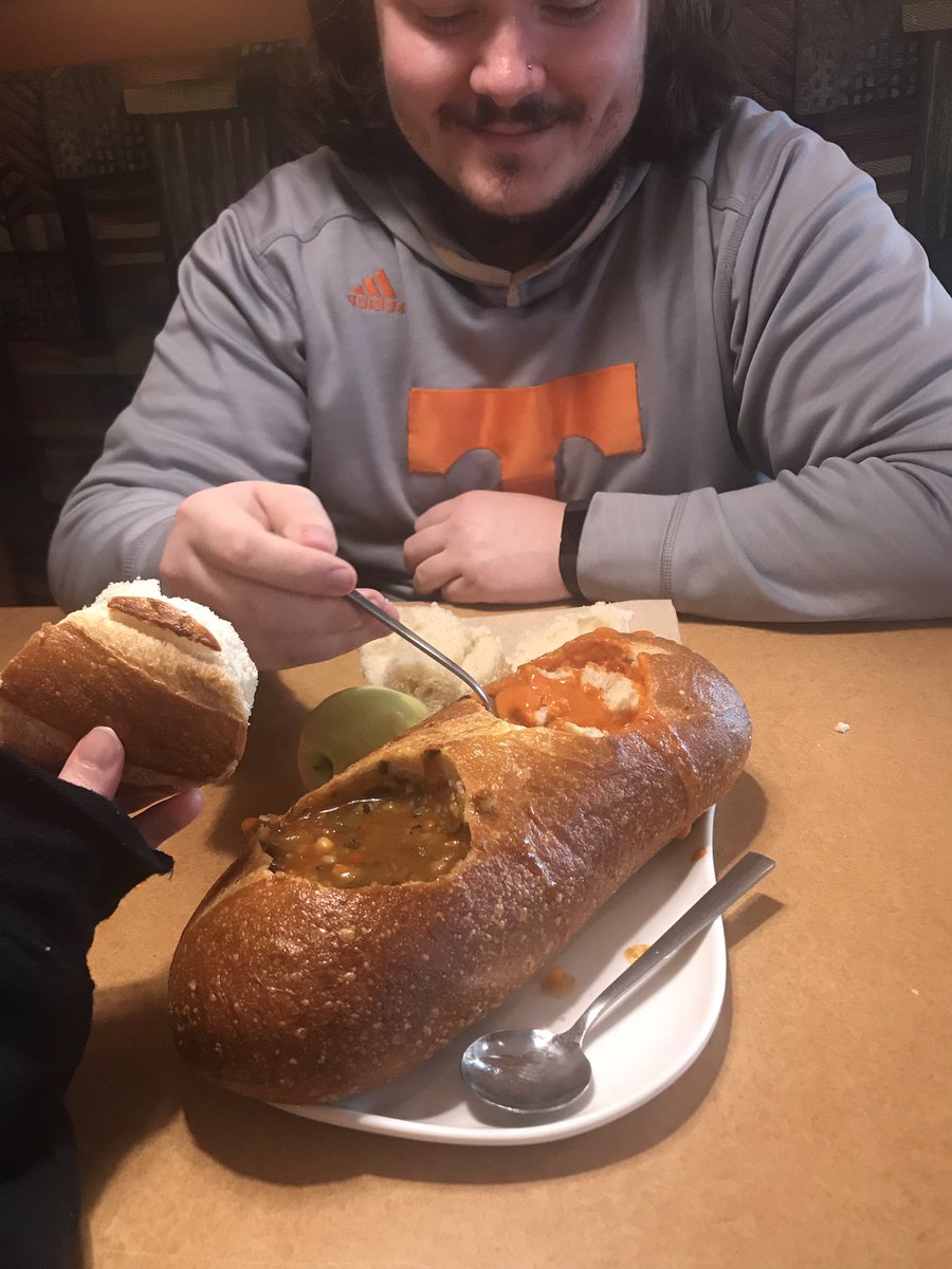 Went to Panera on my day off for this, thoroughly satisfied @panerabread #doublebreadbowl